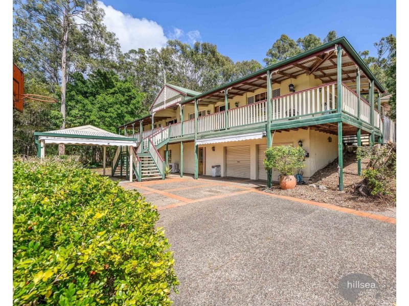 18 Camden Court, Helensvale QLD 4212