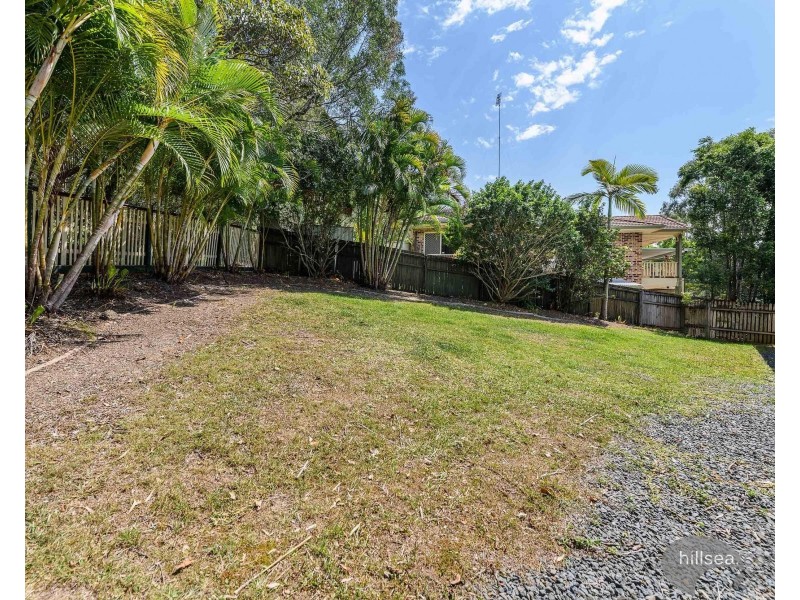 18 Camden Court, Helensvale QLD 4212