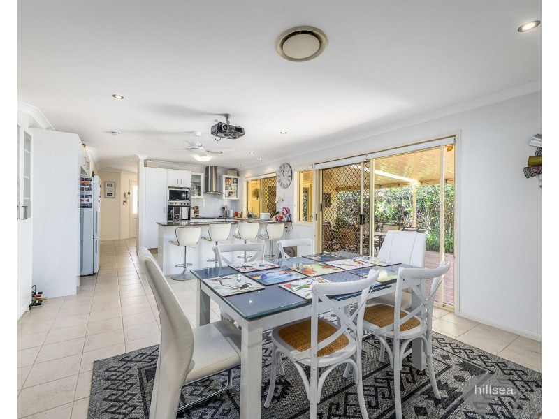 135 Monterey Keys Drive, Helensvale QLD 4212