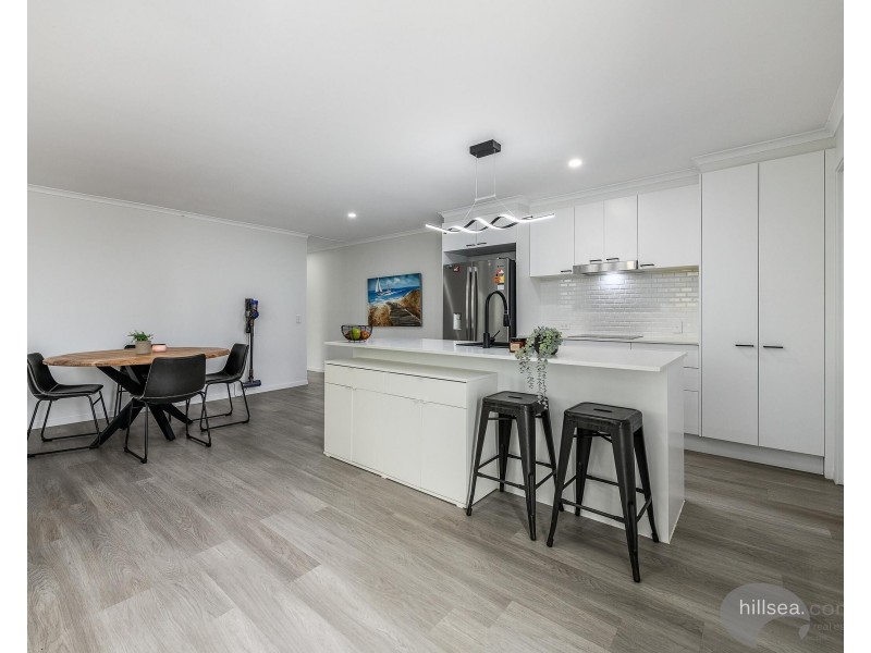 2/15 Callistemon Court, Arundel QLD 4214