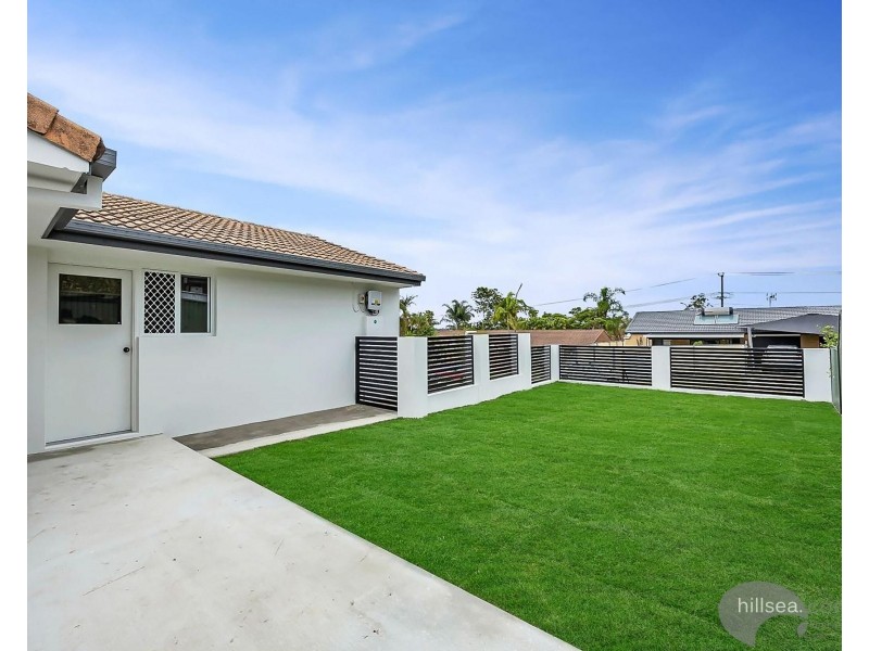 2/15 Callistemon Court, Arundel QLD 4214