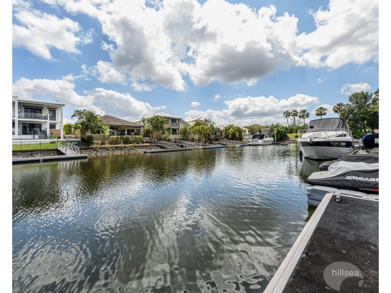 38 Coomera Court, Helensvale QLD 4212