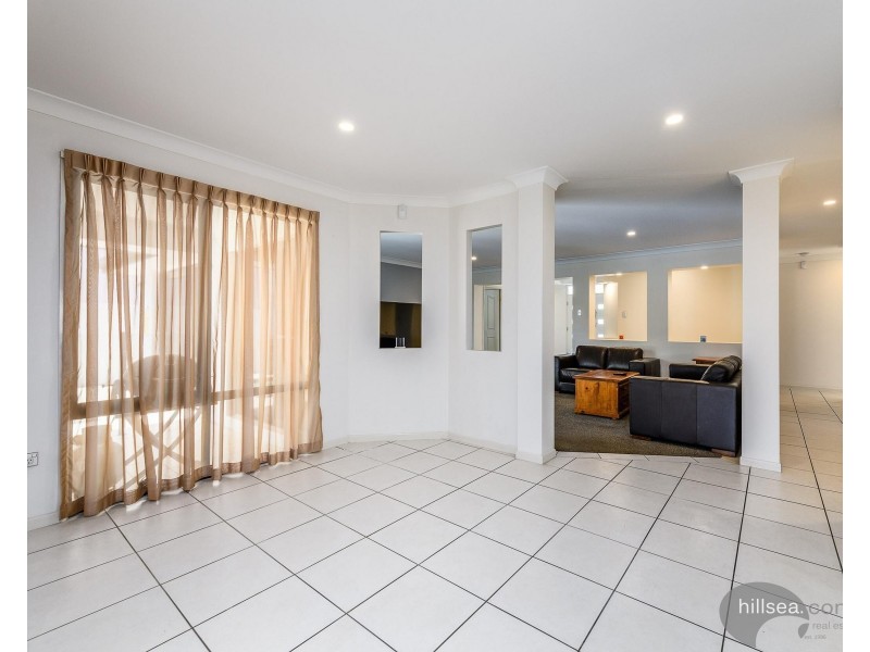 38 Coomera Court, Helensvale QLD 4212