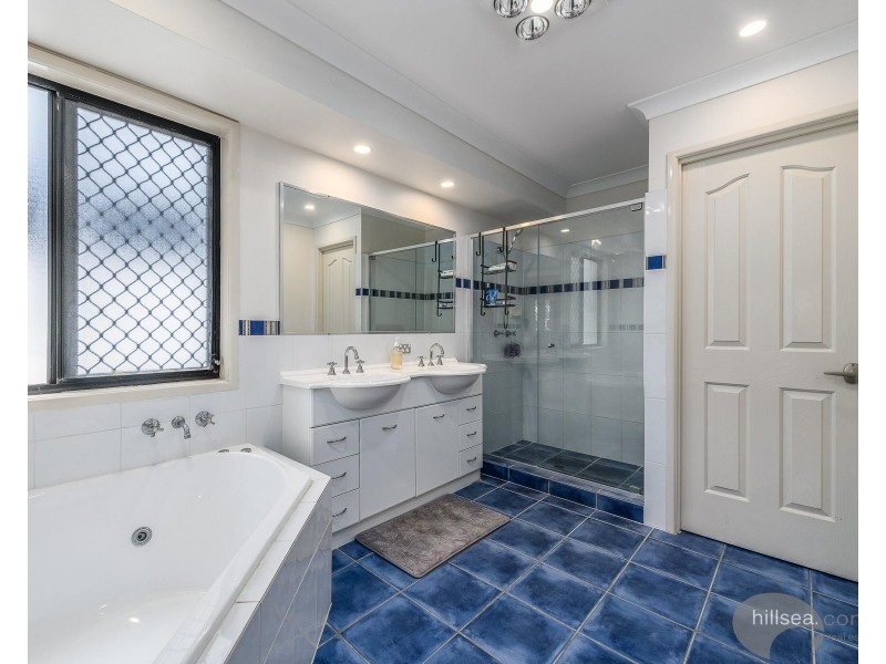 38 Coomera Court, Helensvale QLD 4212