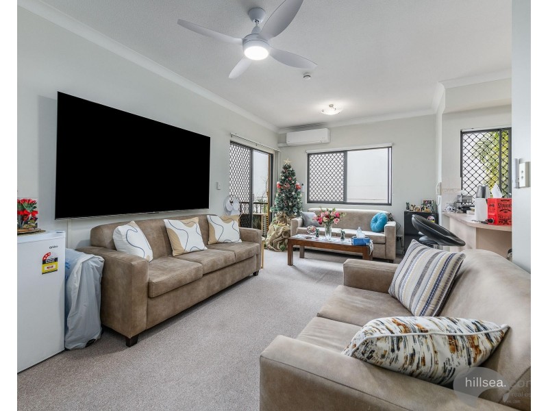 10/143 Frank Street, Labrador QLD 4215