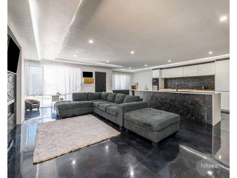 12 Wandilla Drive, Helensvale QLD 4212