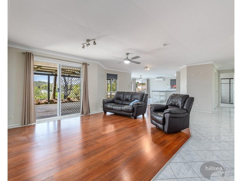 3 Crestridge Crescent, Oxenford QLD 4210