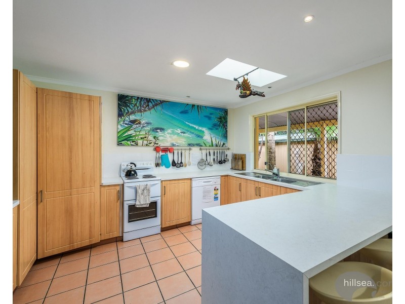 13 Stonehaven Place, Highland Park QLD 4211