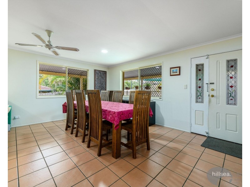 13 Stonehaven Place, Highland Park QLD 4211