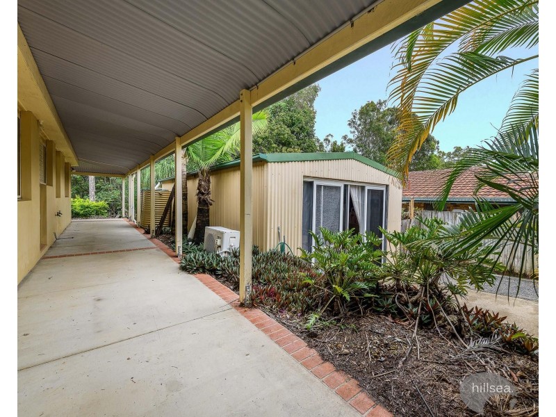 13 Stonehaven Place, Highland Park QLD 4211