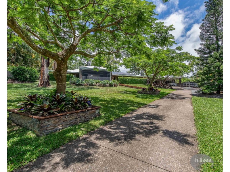 39 Riverdowns Crescent, Helensvale QLD 4212