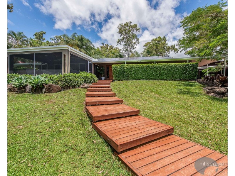 39 Riverdowns Crescent, Helensvale QLD 4212