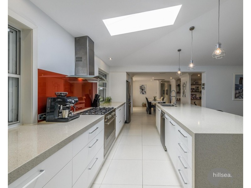 39 Riverdowns Crescent, Helensvale QLD 4212