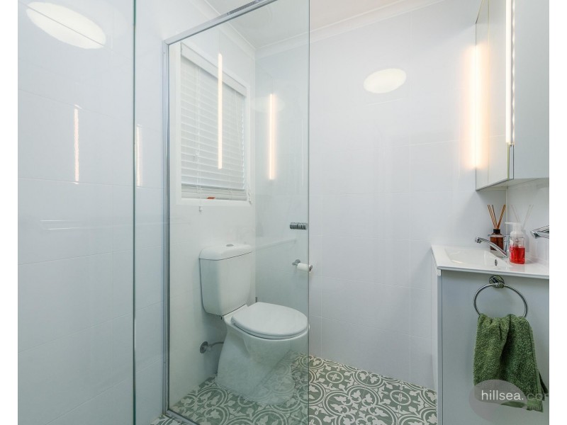39 Riverdowns Crescent, Helensvale QLD 4212