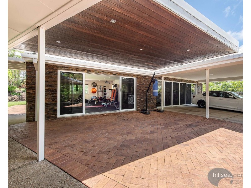 39 Riverdowns Crescent, Helensvale QLD 4212