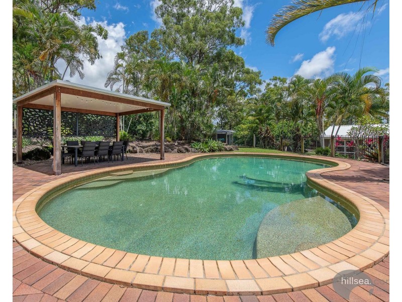 39 Riverdowns Crescent, Helensvale QLD 4212