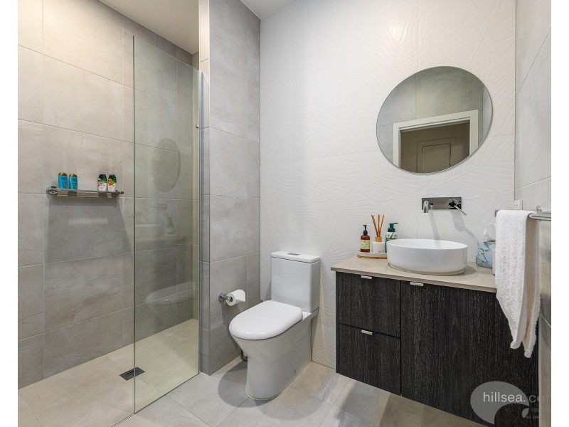 30/30 Careel Close, Helensvale QLD 4212