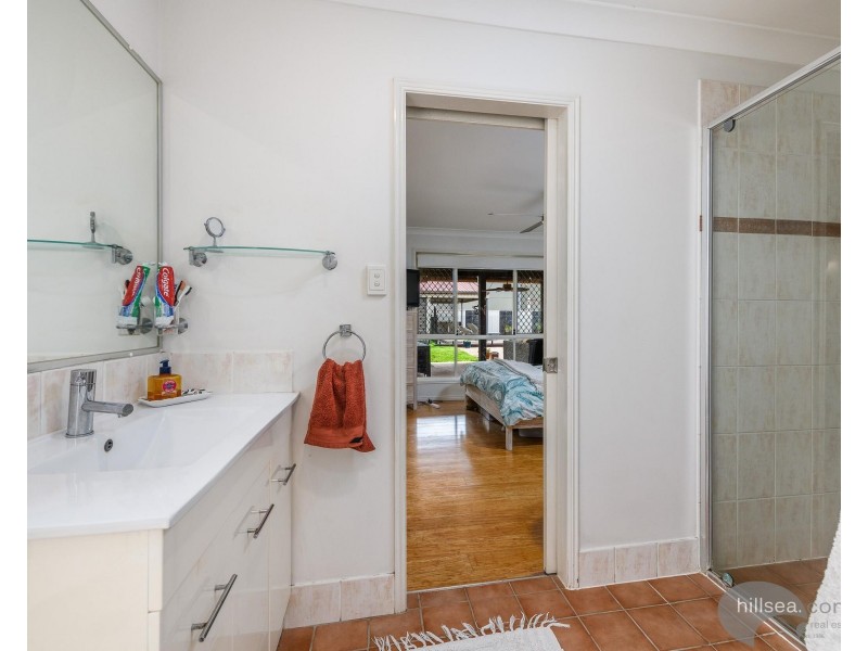 18 Rosswood Court, Helensvale QLD 4212