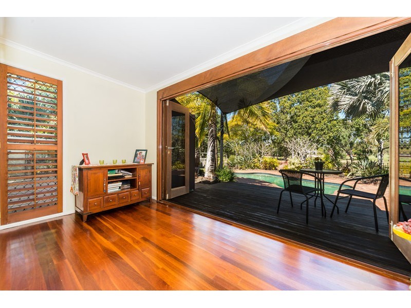 15 Ashford Road, Helensvale QLD 4212