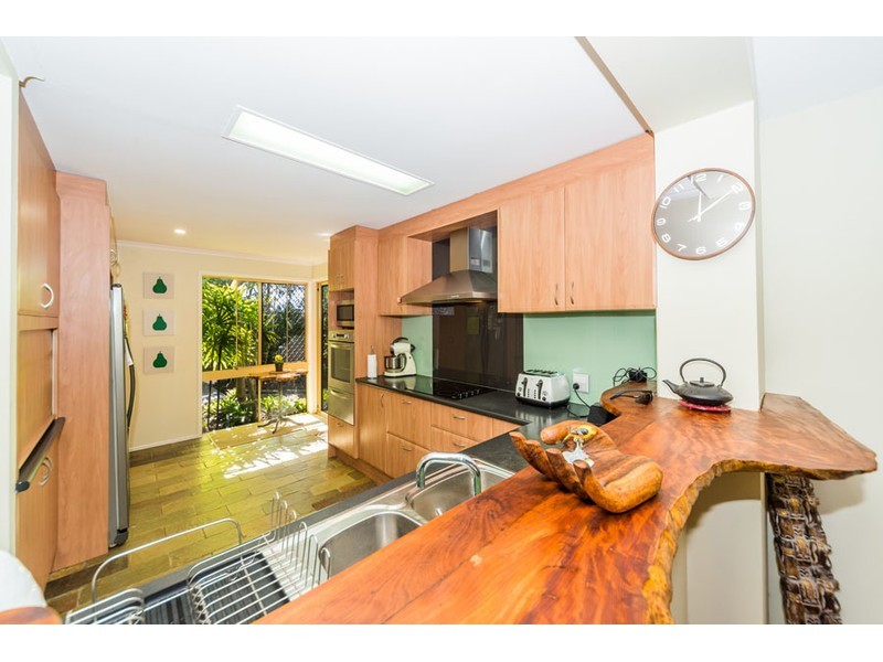 15 Ashford Road, Helensvale QLD 4212