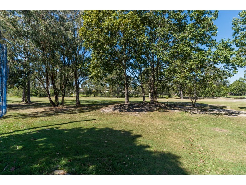 15 Ashford Road, Helensvale QLD 4212