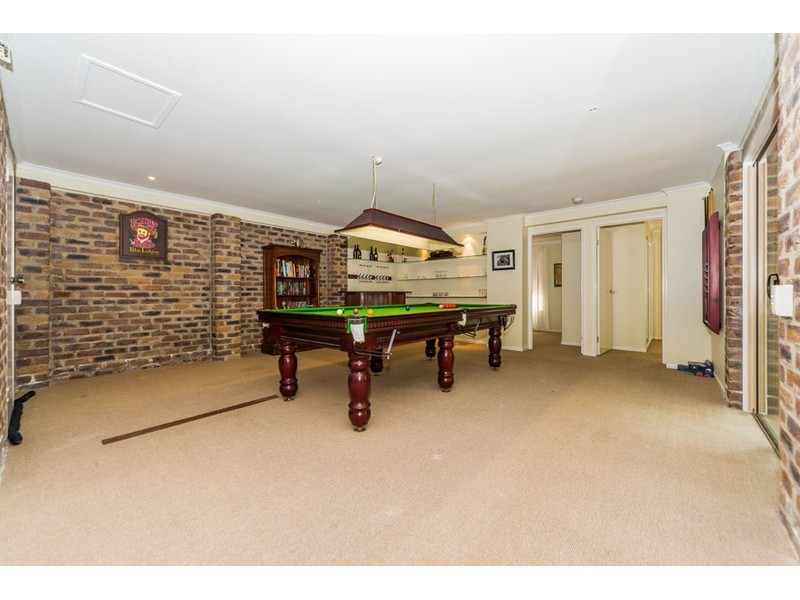 15 Ashford Road, Helensvale QLD 4212