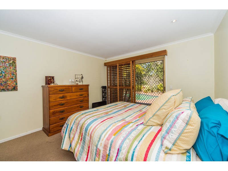15 Ashford Road, Helensvale QLD 4212