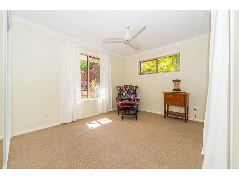 15 Ashford Road, Helensvale QLD 4212