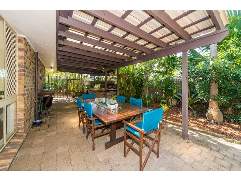 15 Ashford Road, Helensvale QLD 4212