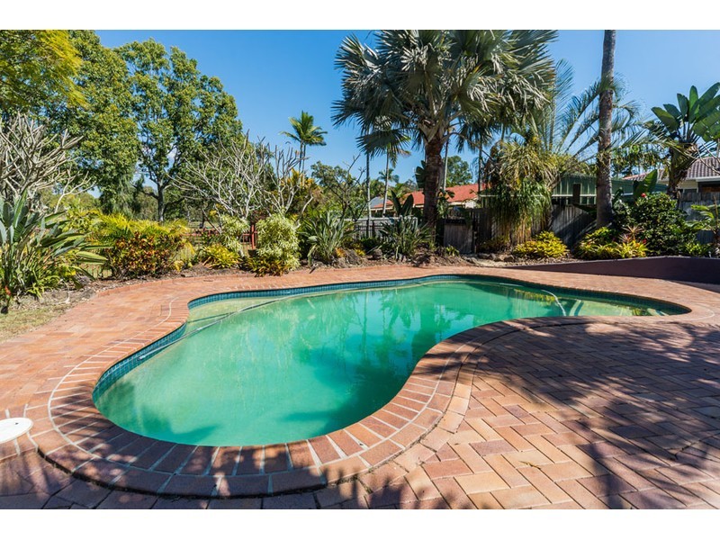 15 Ashford Road, Helensvale QLD 4212