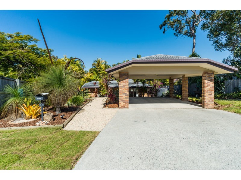 15 Ashford Road, Helensvale QLD 4212