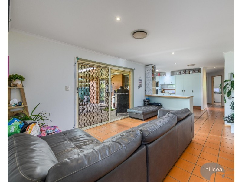 6 Balranald Court, Helensvale QLD 4212