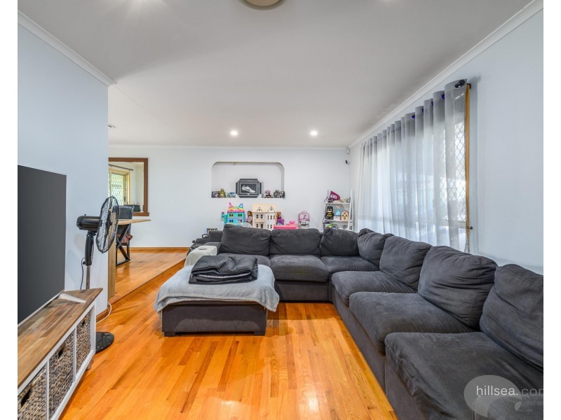 6 Balranald Court, Helensvale QLD 4212