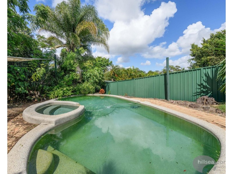 6 Balranald Court, Helensvale QLD 4212