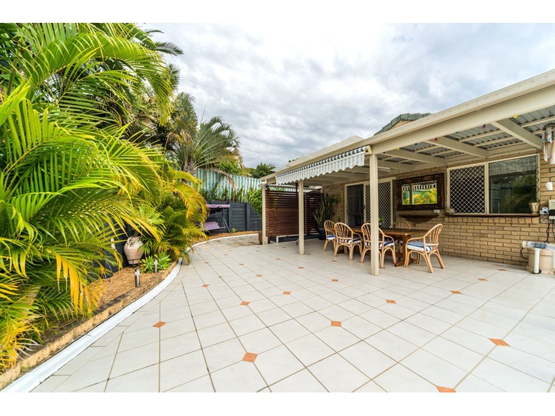 15 Pinebark Avenue, Oxenford QLD 4210