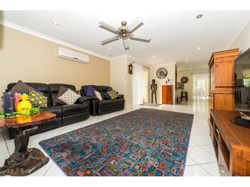 15 Pinebark Avenue, Oxenford QLD 4210