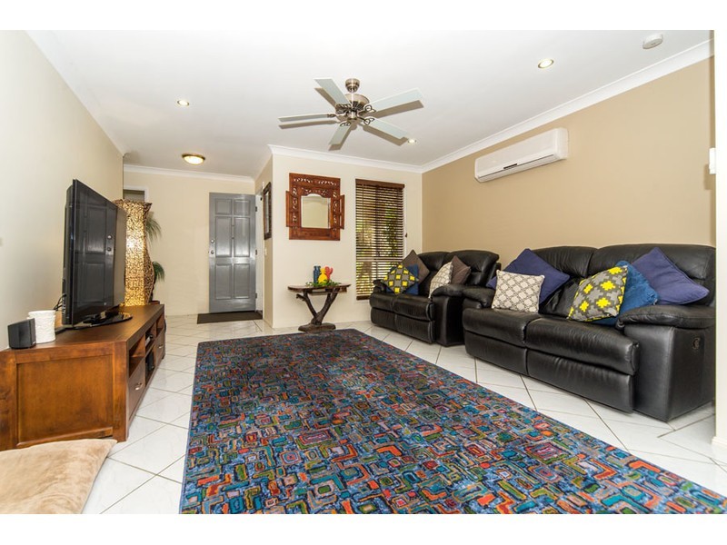 15 Pinebark Avenue, Oxenford QLD 4210