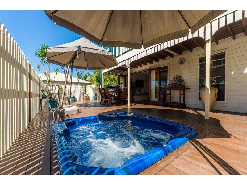 128 Universal Street, Oxenford QLD 4210