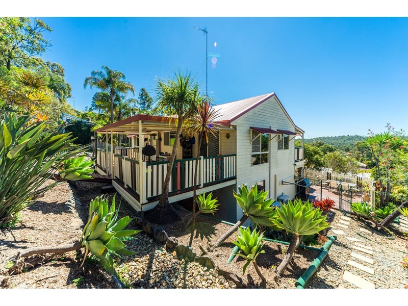 128 Universal Street, Oxenford QLD 4210