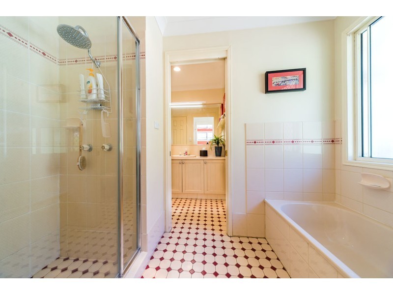 128 Universal Street, Oxenford QLD 4210