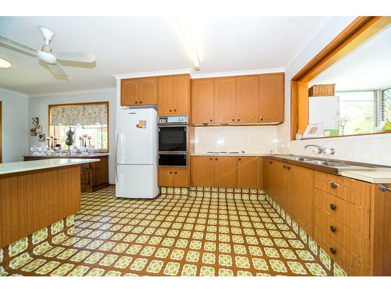 38 Scoter Avenue, Paradise Point QLD 4216