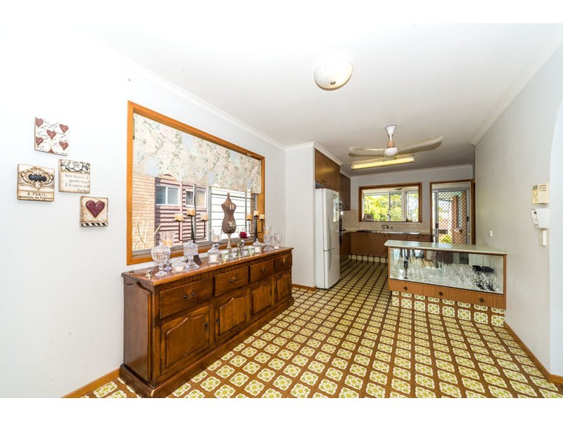 38 Scoter Avenue, Paradise Point QLD 4216