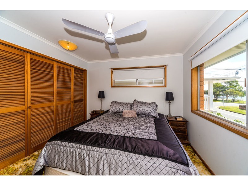 38 Scoter Avenue, Paradise Point QLD 4216