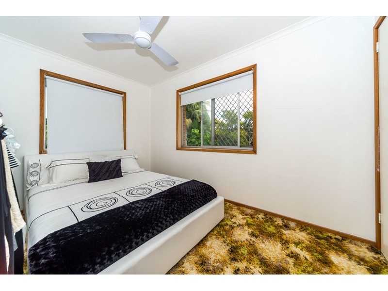 38 Scoter Avenue, Paradise Point QLD 4216