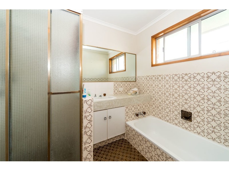 38 Scoter Avenue, Paradise Point QLD 4216