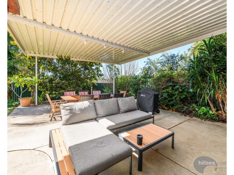 8 Horsham Place, Helensvale QLD 4212