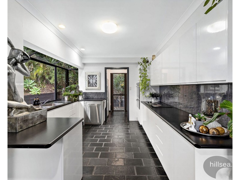 32 Dewberry Way, Gaven QLD 4211