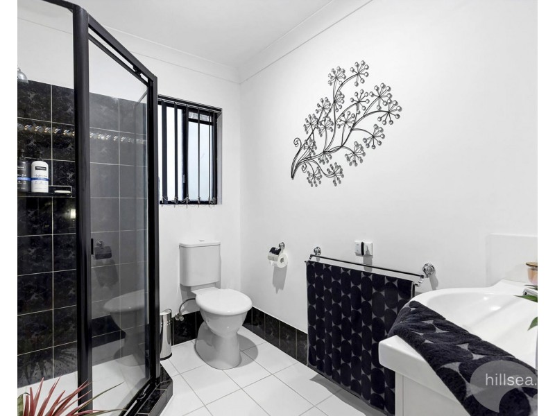 32 Dewberry Way, Gaven QLD 4211