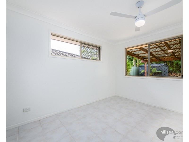 1/15 Nina Parade, Arundel QLD 4214