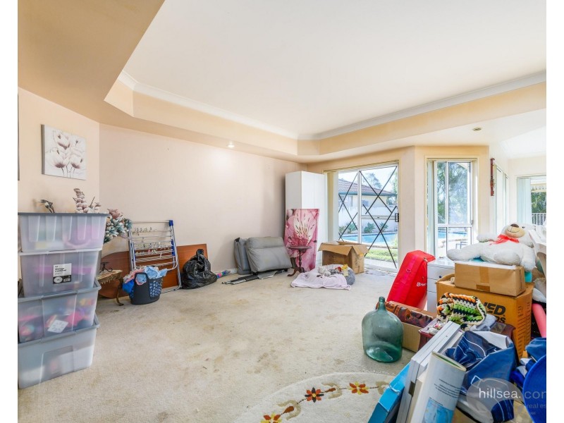 5 Creekview Street, Helensvale QLD 4212